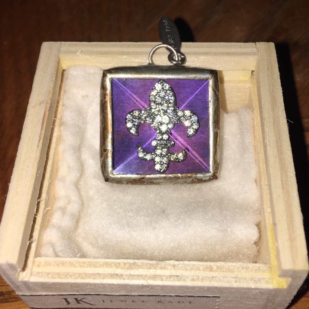 Jewel Kade Pendant 8$